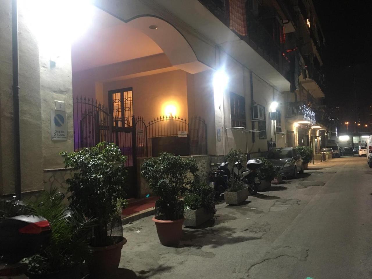 Convitalia Bed & Breakfast Naples Luaran gambar